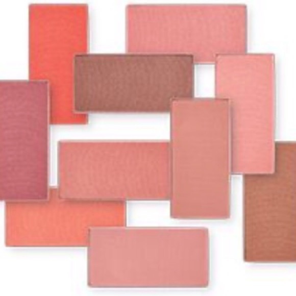 🌸3/$30🌸 MARY KAY Mineral Cheek Color-blush many shades!!! - Picture 1 of 4